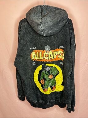 All Caps! MF Doom Graphic Hoodie - Black Vintage Wash 2XL